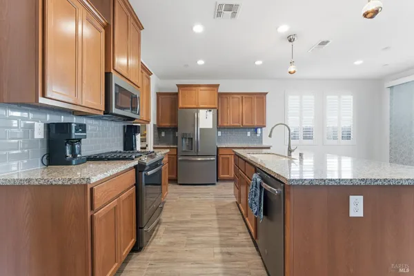 $637,000 | 355 Marigold Drive, Vacaville, CA 95687