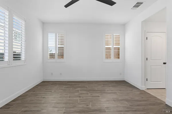 $637,000 | 355 Marigold Drive, Vacaville, CA 95687