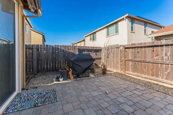 $637,000 | 355 Marigold Drive, Vacaville, CA 95687