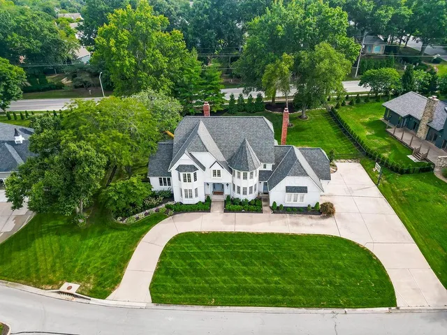$1,399,950 | 12635 Juniper Circle, Leawood, KS 66209
