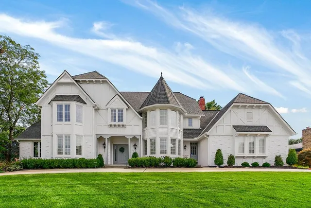 $1,399,950 | 12635 Juniper Circle, Leawood, KS 66209