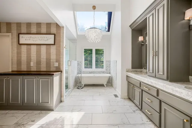 $1,399,950 | 12635 Juniper Circle, Leawood, KS 66209