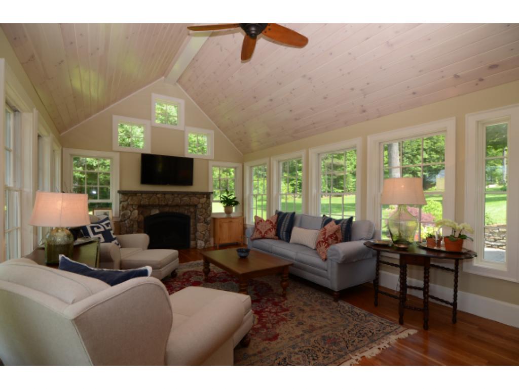 96 Burpee Hill Road New London, NH 03257 - Photo 2 of 23