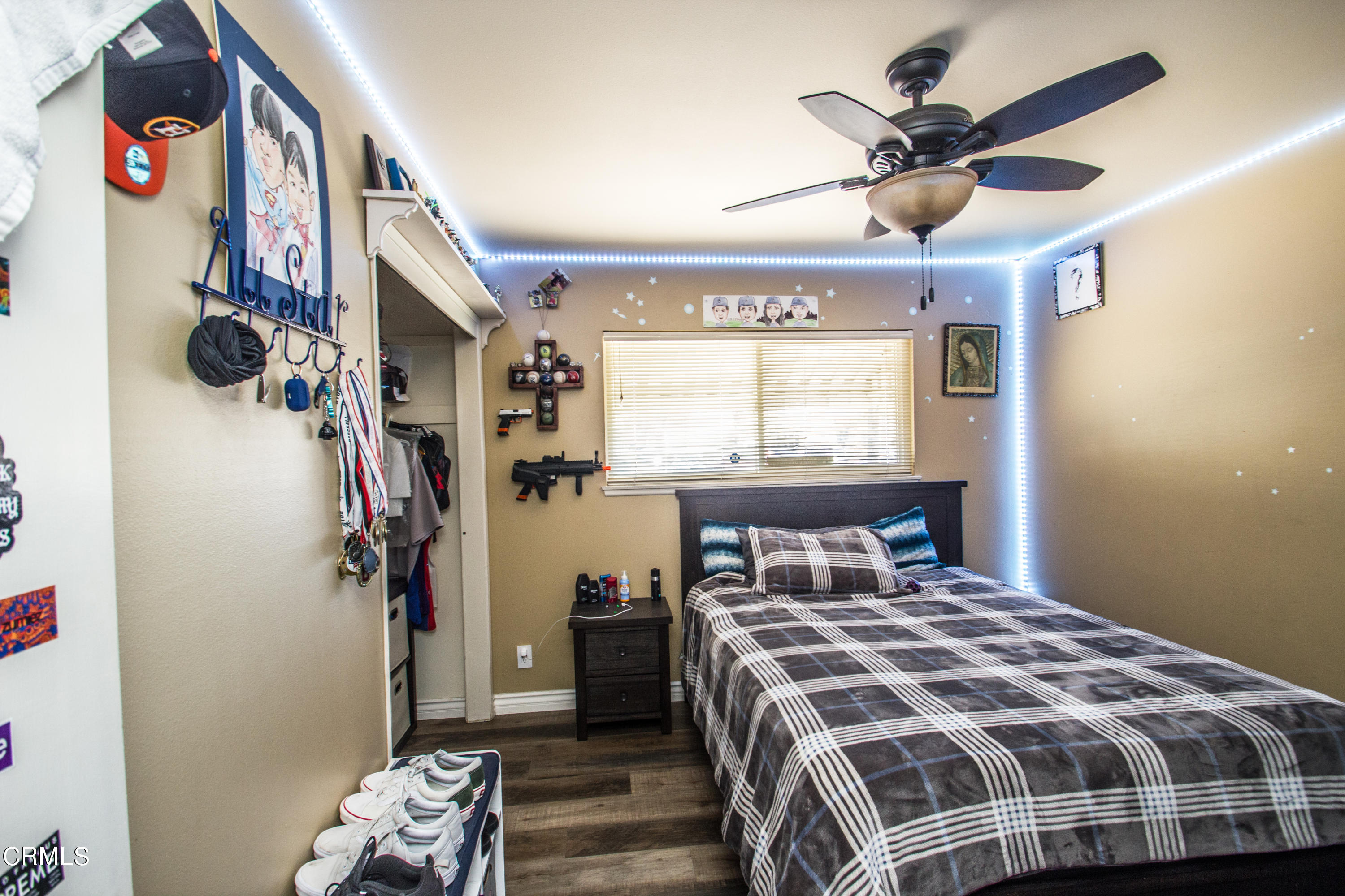 4221 Olds Road Oxnard, CA 93033 - Photo 18 of 34 a bedroom with a bed and a window