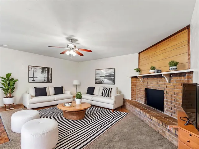 $295,000 | 724 Sunny Slope Drive, Allen, TX 75002