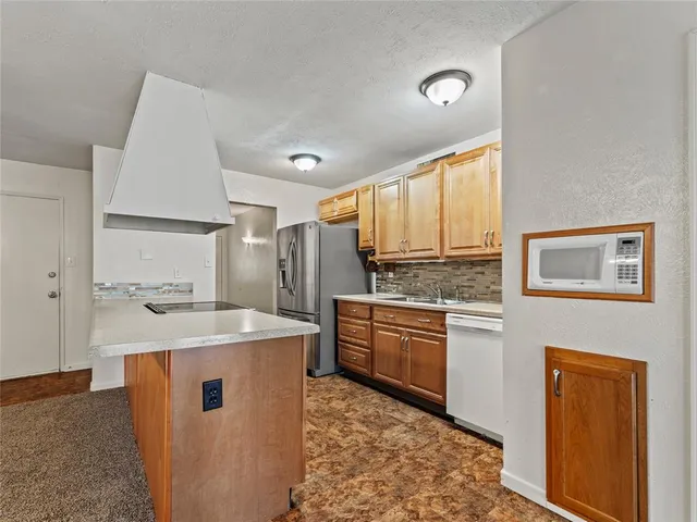 $295,000 | 724 Sunny Slope Drive, Allen, TX 75002