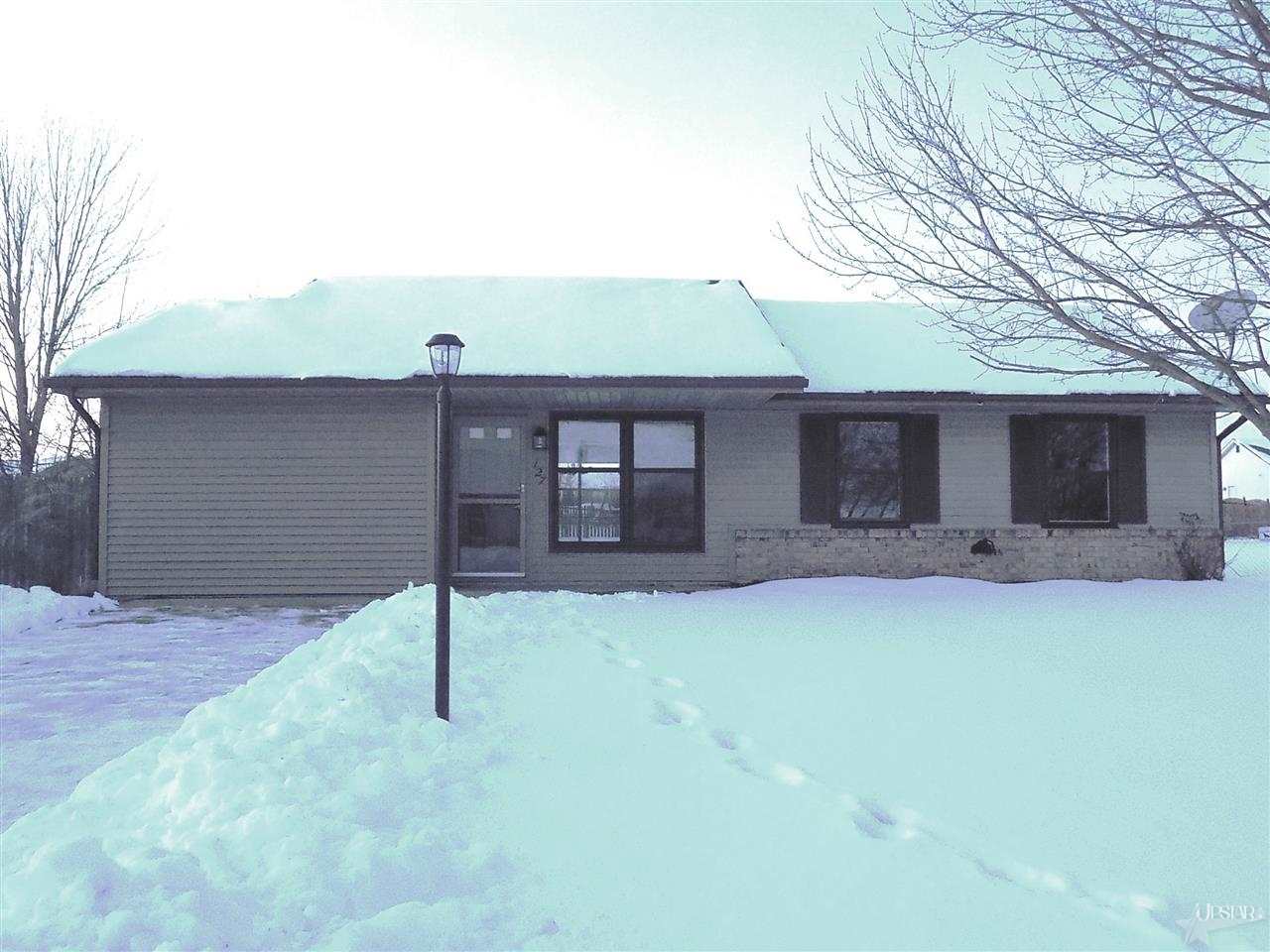 127 West Quayle Run Decatur, IN 46733 - Photo 1 of 16
