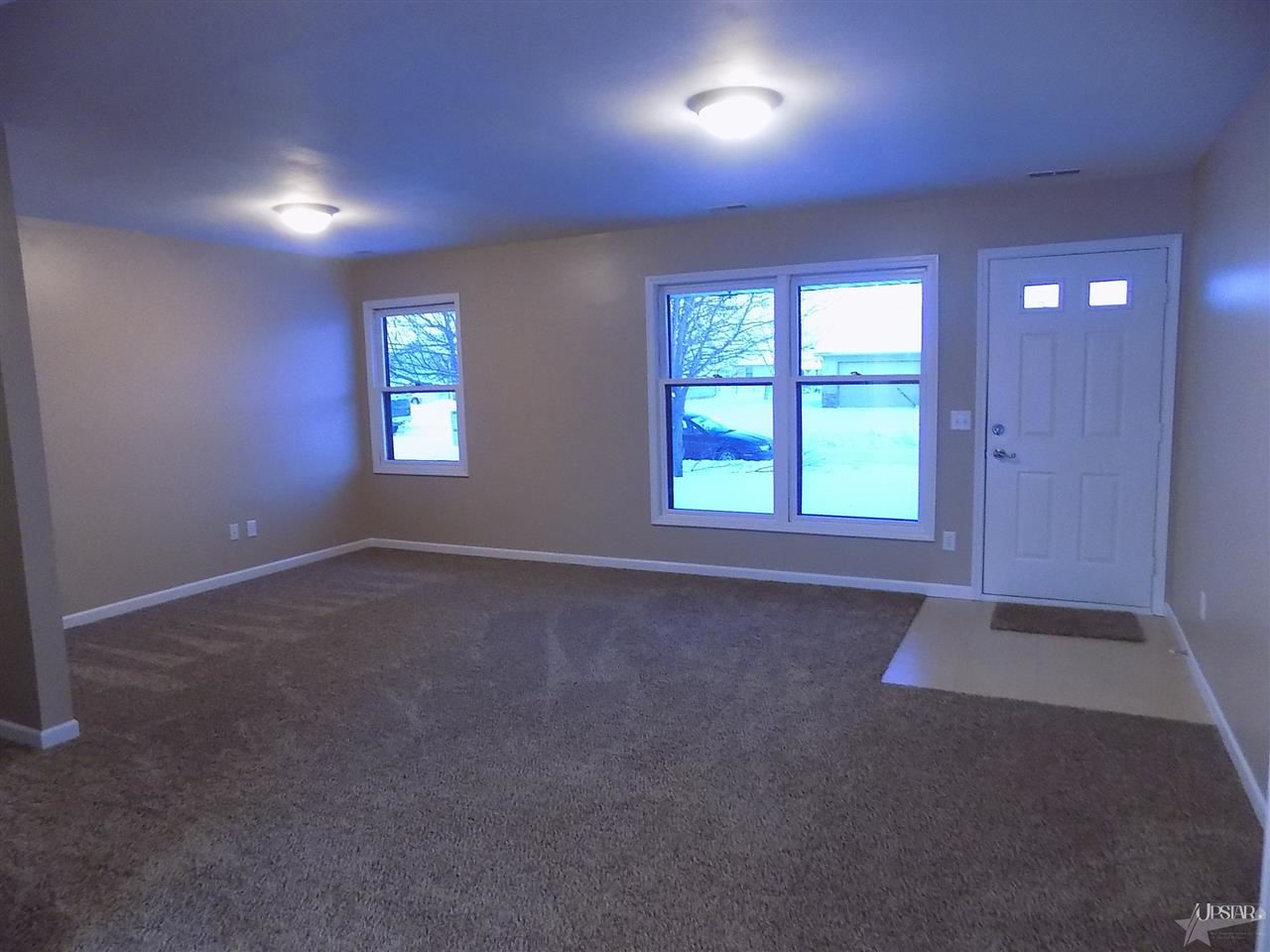 127 West Quayle Run Decatur, IN 46733 - Photo 3 of 16