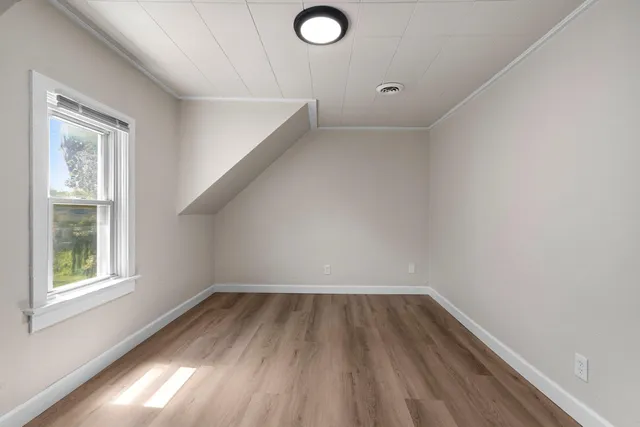 $209,900 | 416 South Van Buren Street, Green Bay, WI 54301