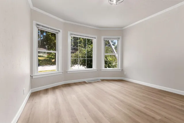 $209,900 | 416 South Van Buren Street, Green Bay, WI 54301