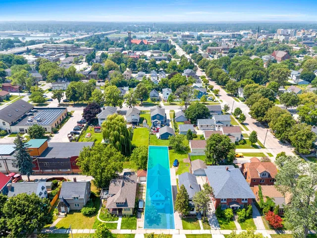 $209,900 | 416 South Van Buren Street, Green Bay, WI 54301