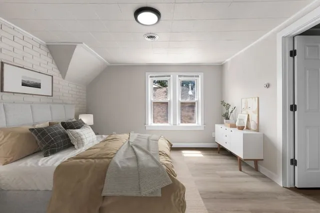 $209,900 | 416 South Van Buren Street, Green Bay, WI 54301