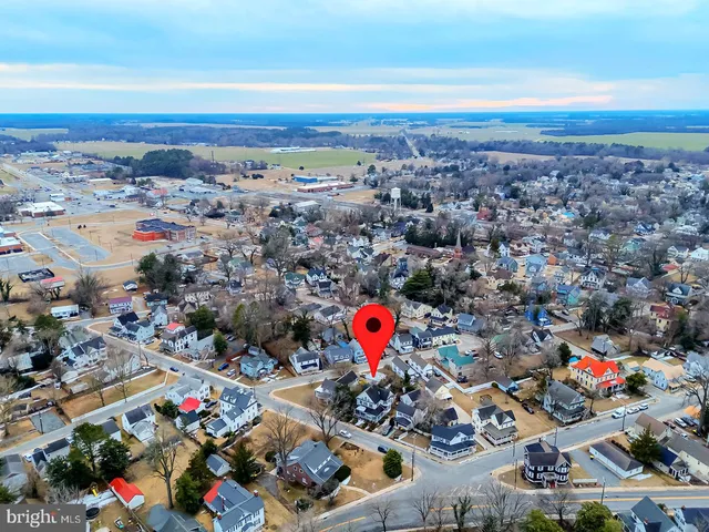 $180,000 | 402 Pine Street, Laurel, DE 19956