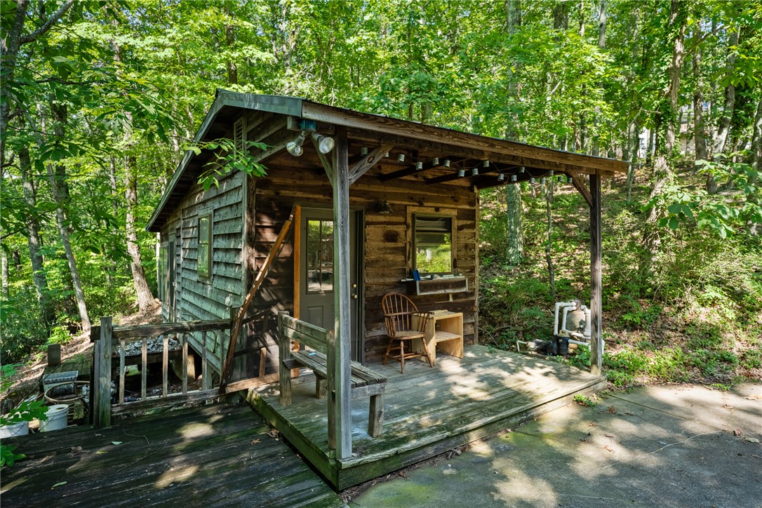 161 Overlook Drive Pickens, SC 29671 - Photo 34 of 43 Guest cottage