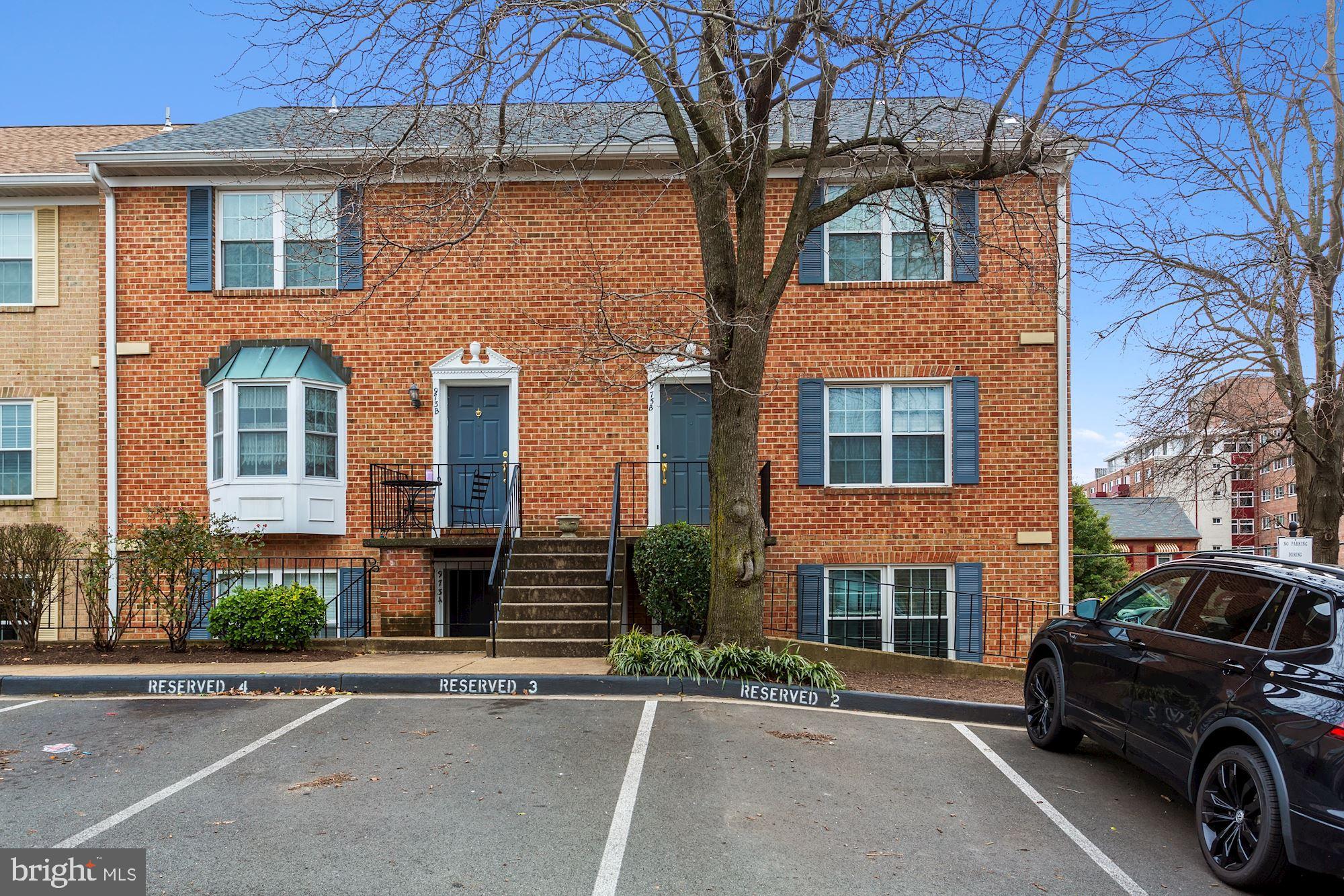 975 South Rolfe Street, Unit 1 Arlington, VA 22204 - Photo 1 of 47