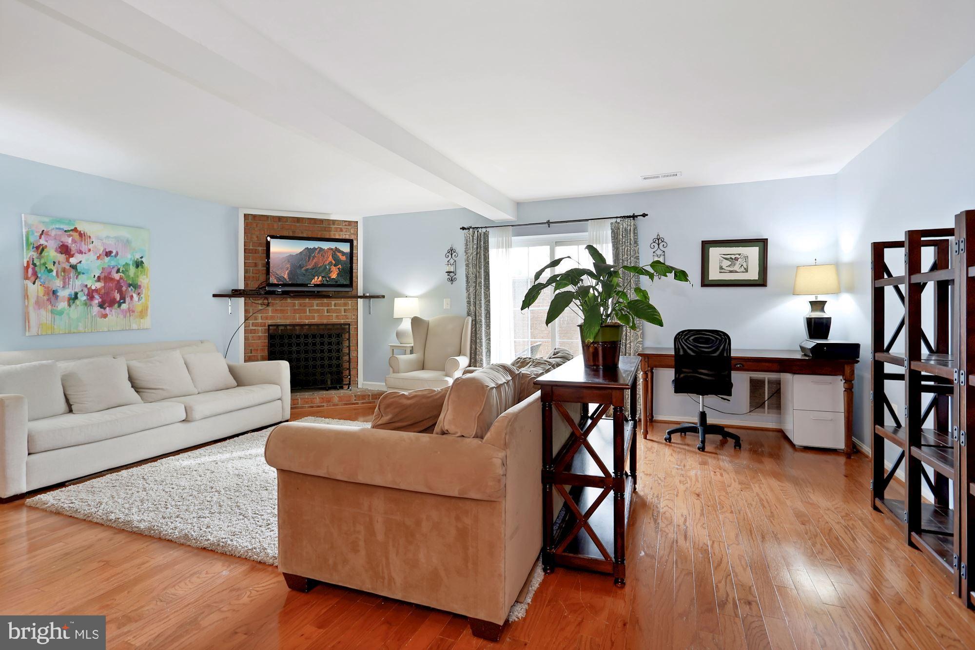 975 South Rolfe Street, Unit 1 Arlington, VA 22204 - Photo 13 of 47