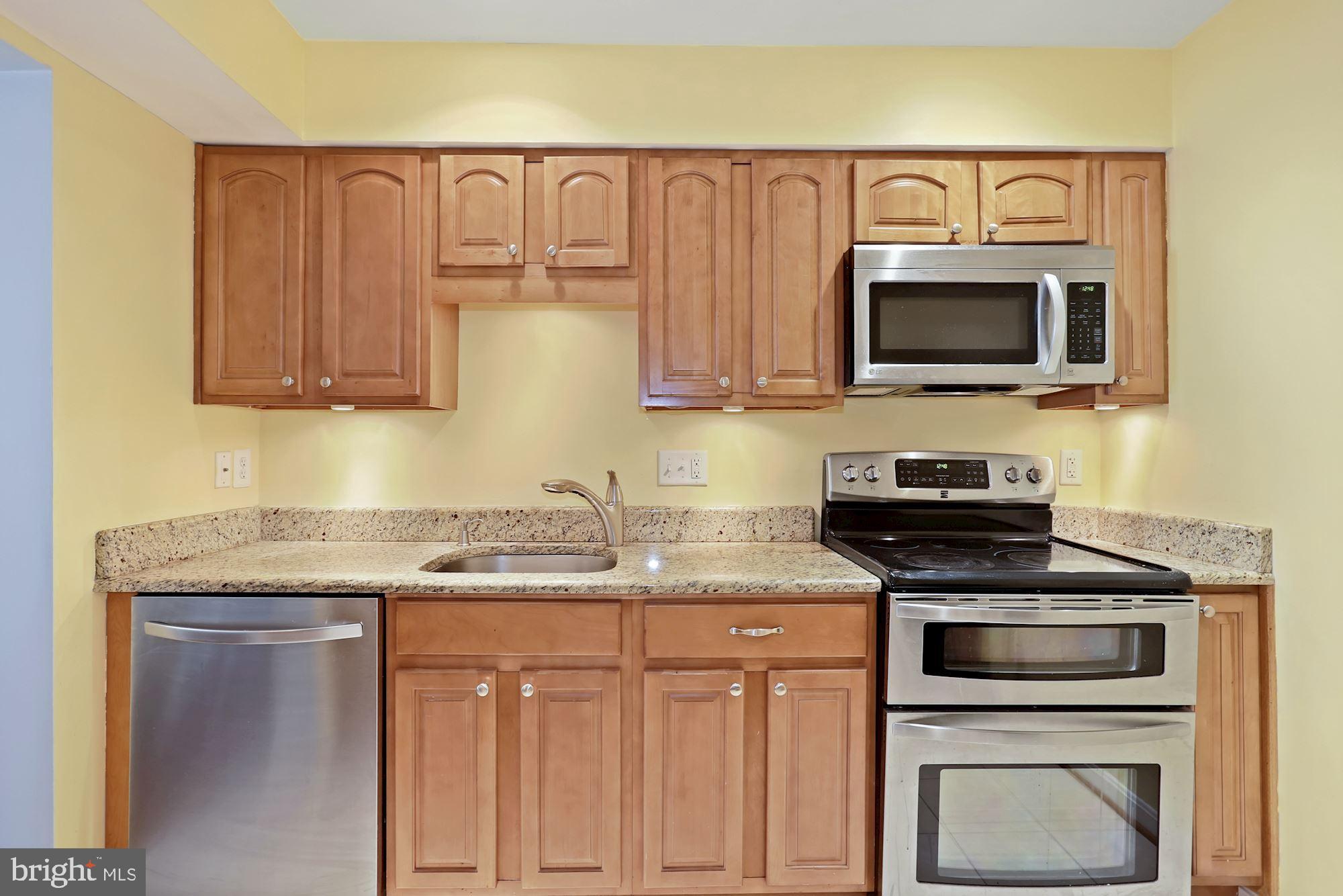 975 South Rolfe Street, Unit 1 Arlington, VA 22204 - Photo 20 of 47