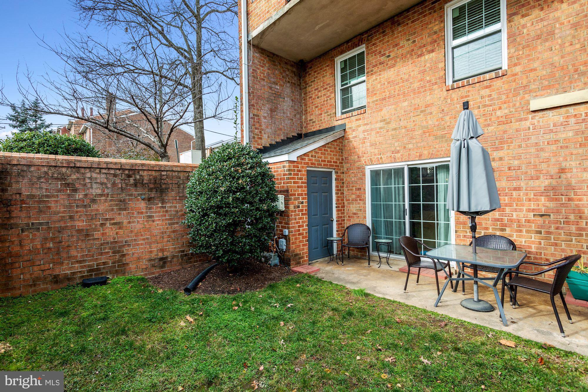 975 South Rolfe Street, Unit 1 Arlington, VA 22204 - Photo 45 of 47
