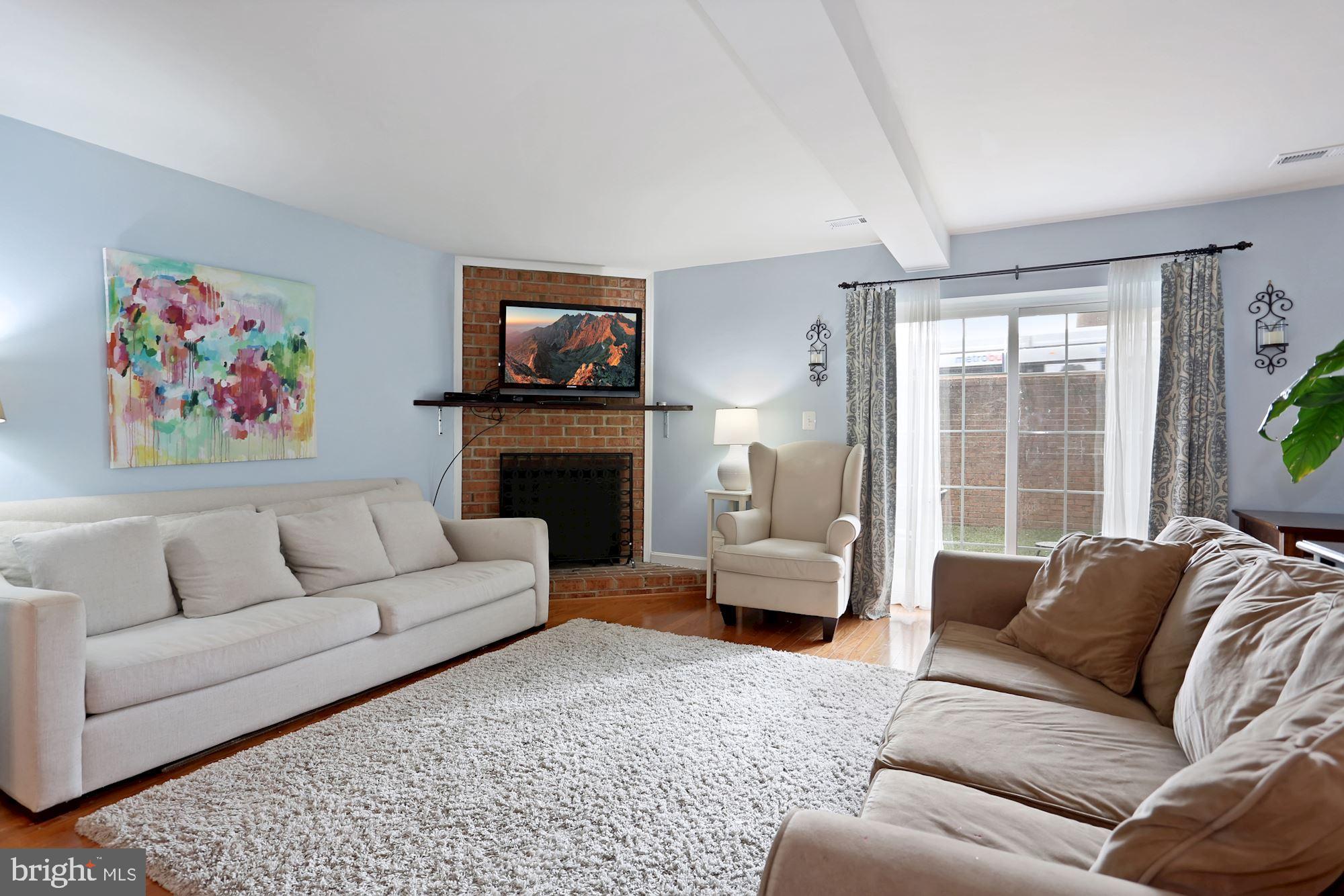 975 South Rolfe Street, Unit 1 Arlington, VA 22204 - Photo 7 of 47