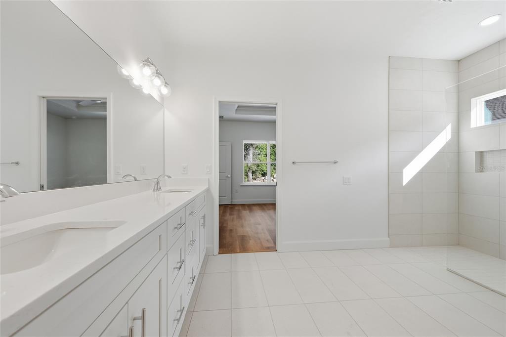 6726 Southwest 10th Lane Gainesville, FL 32607 - Photo 14 of 32 Gallery Image 14
