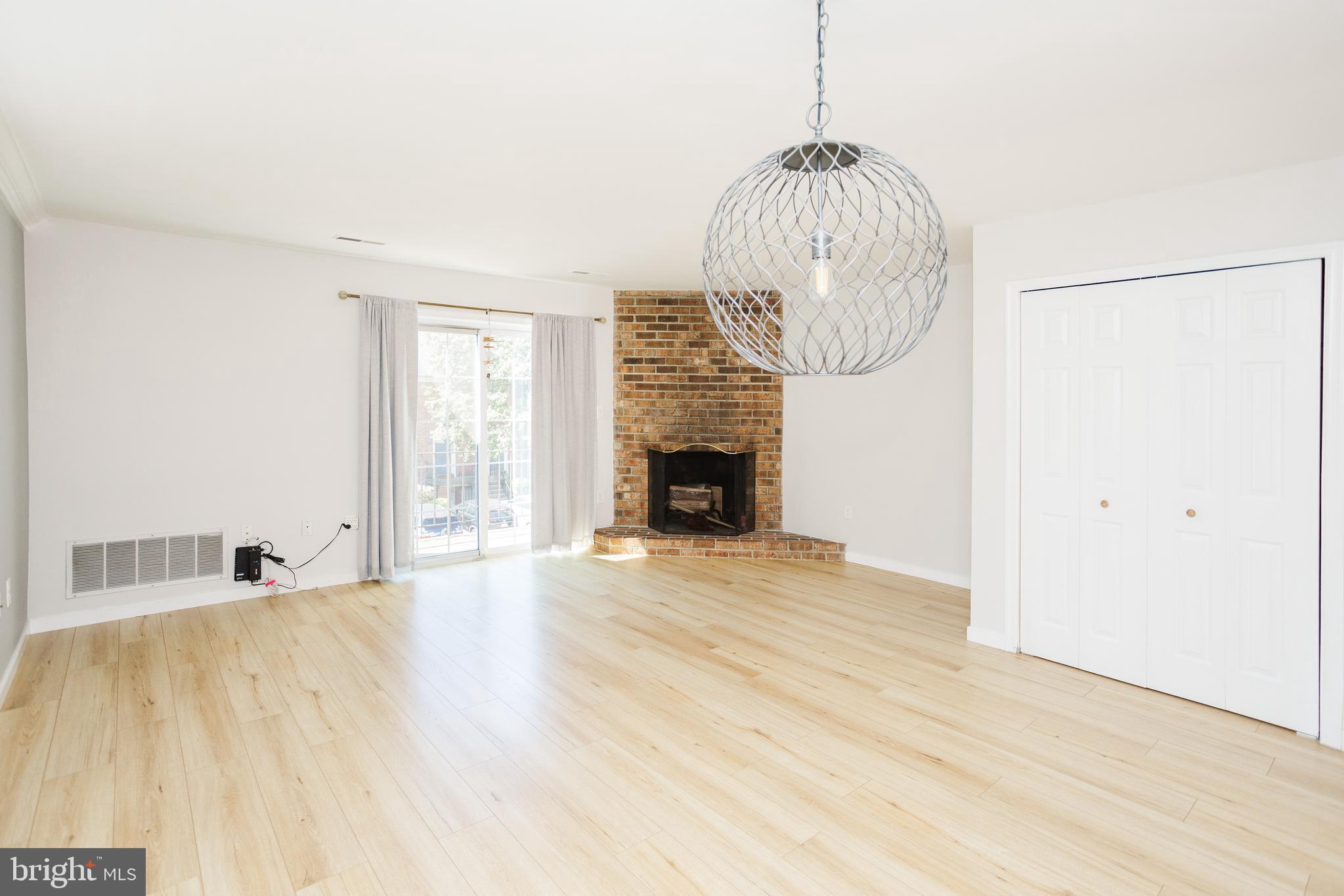 933 South Rolfe Street, Unit 2 Arlington, VA 22204 - Photo 12 of 26