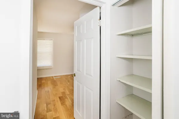 $3,350 | 933 South Rolfe Street, Unit 2, Arlington, VA 22204