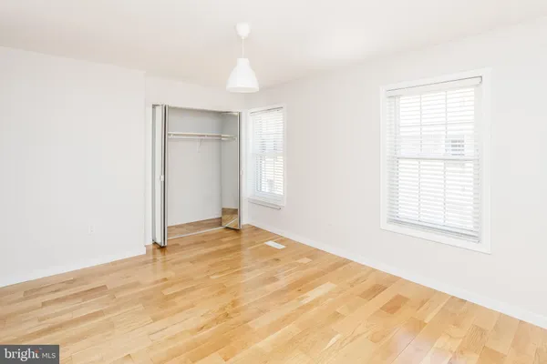 $3,350 | 933 South Rolfe Street, Unit 2, Arlington, VA 22204