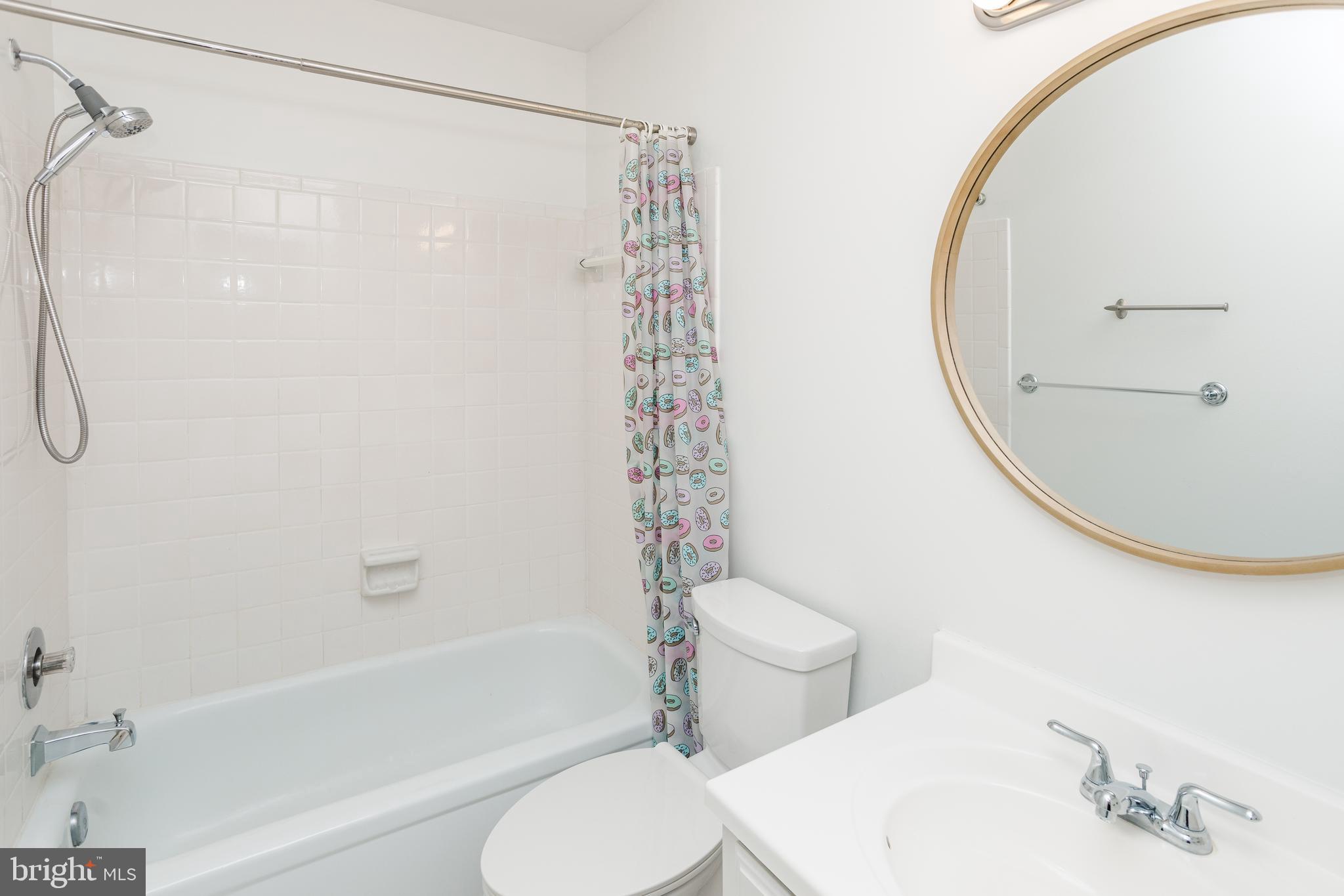 933 South Rolfe Street, Unit 2 Arlington, VA 22204 - Photo 24 of 26