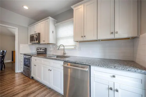 $399,900 | 9901 Taylor Drive, Overland Park, KS 66212