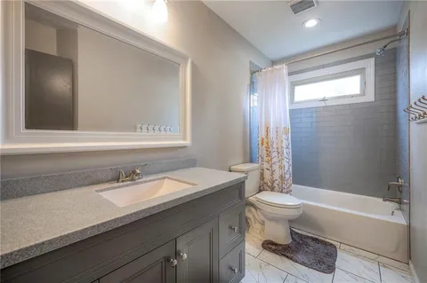 $399,900 | 9901 Taylor Drive, Overland Park, KS 66212