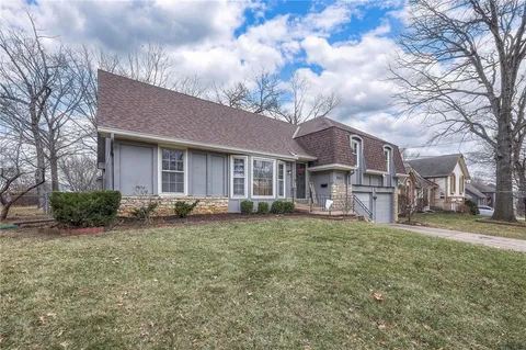 $399,900 | 9901 Taylor Drive, Overland Park, KS 66212