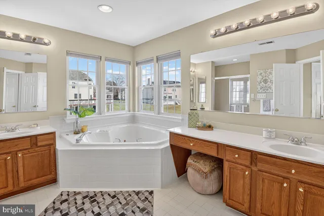 $989,000 | 15230 Briarcliff Manor Way, Burtonsville, MD 20866