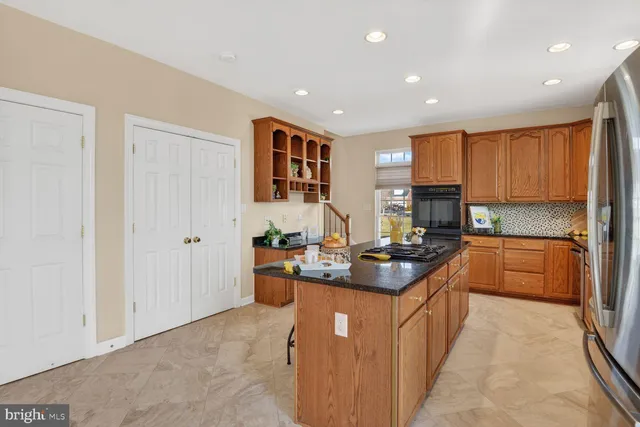 $989,000 | 15230 Briarcliff Manor Way, Burtonsville, MD 20866