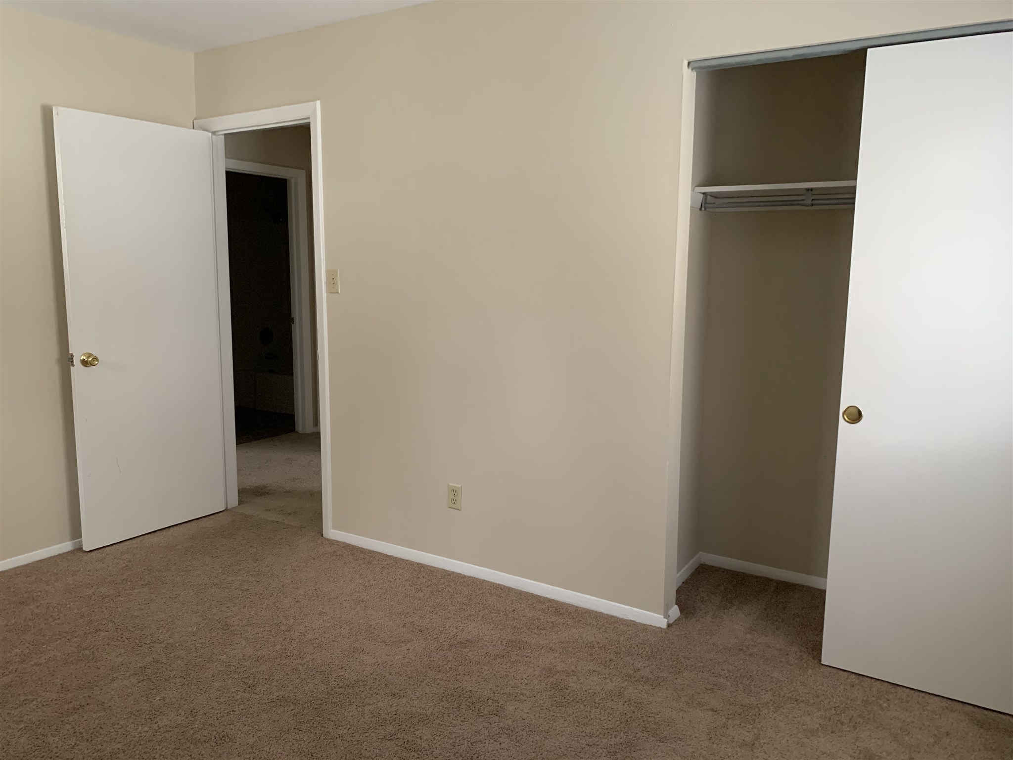 805 East Washington Center Road Fort Wayne, IN 46825 - Photo 12 of 19 Gallery Image 12