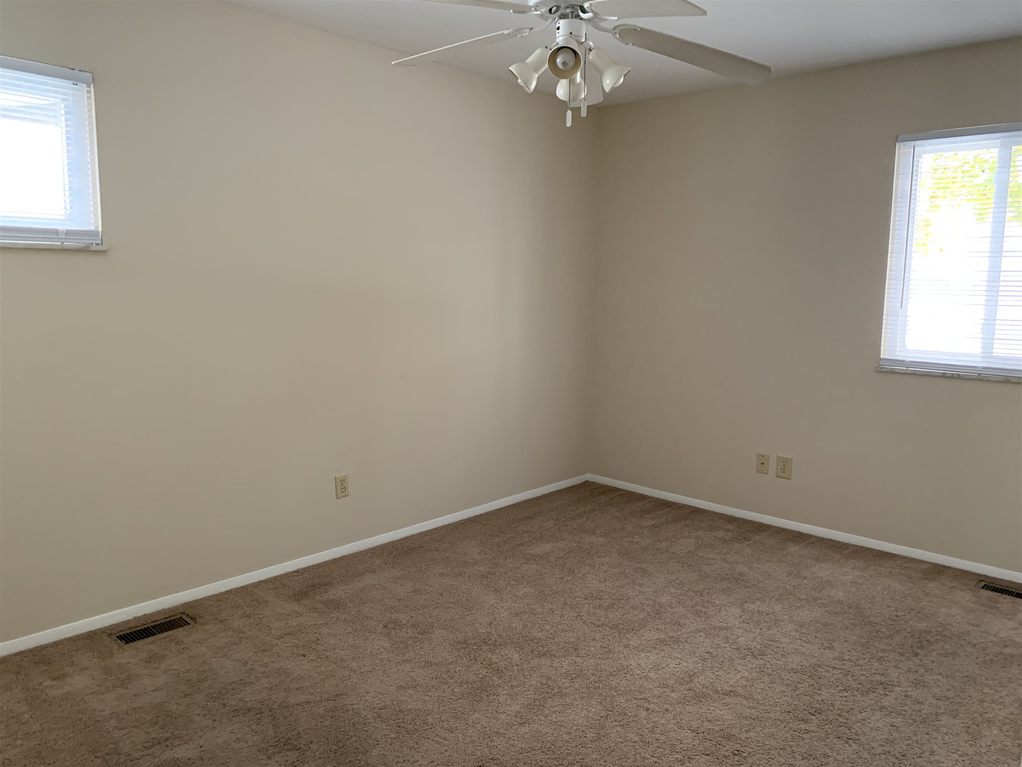 805 East Washington Center Road Fort Wayne, IN 46825 - Photo 15 of 19 Gallery Image 15