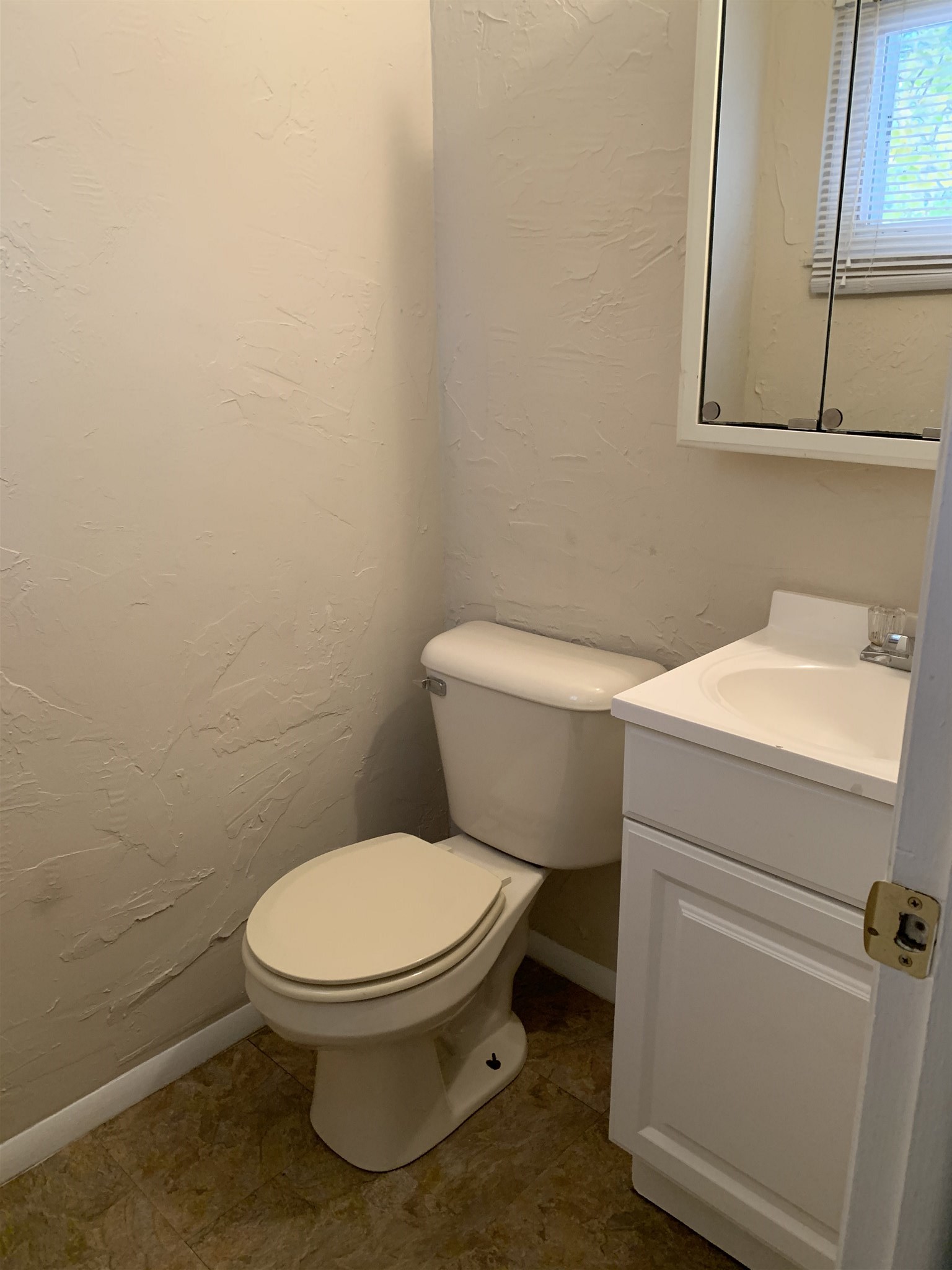 805 East Washington Center Road Fort Wayne, IN 46825 - Photo 17 of 19 Gallery Image 17