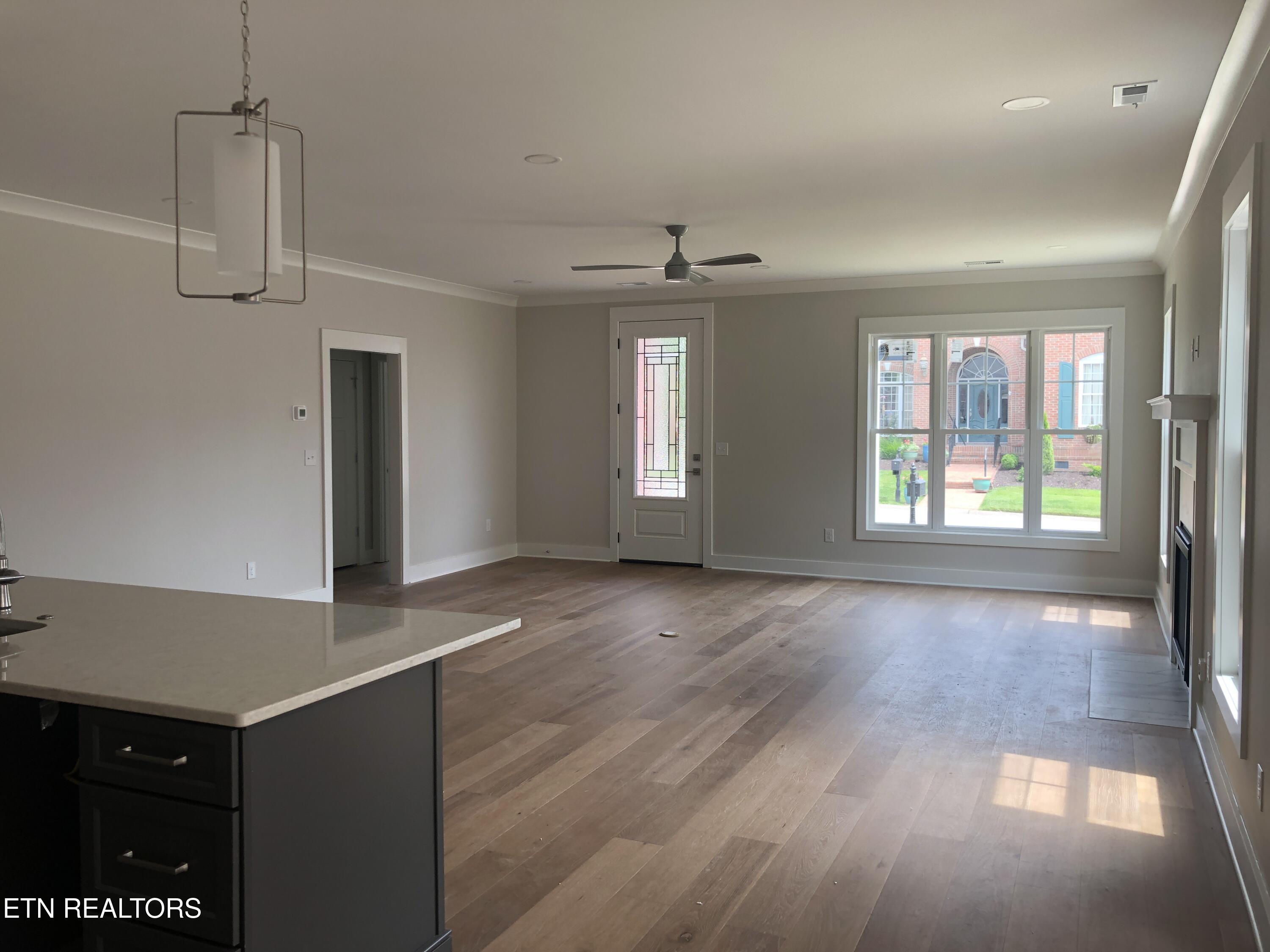 85 Royal Troon Circle Oak Ridge, TN 37830 - Photo 3 of 60 Great Room (2)