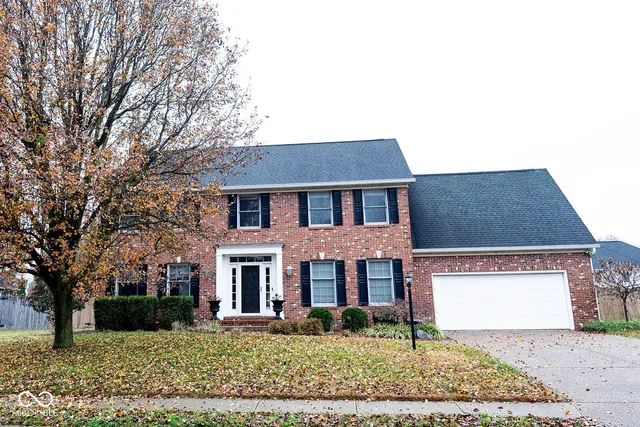 $425,000 | 4433 Foxmoor Drive, Newburgh, IN 47630