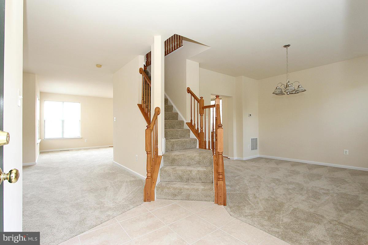 18113 Coachmans Road Germantown, MD 20874 - Photo 5 of 6 Interior (General)
