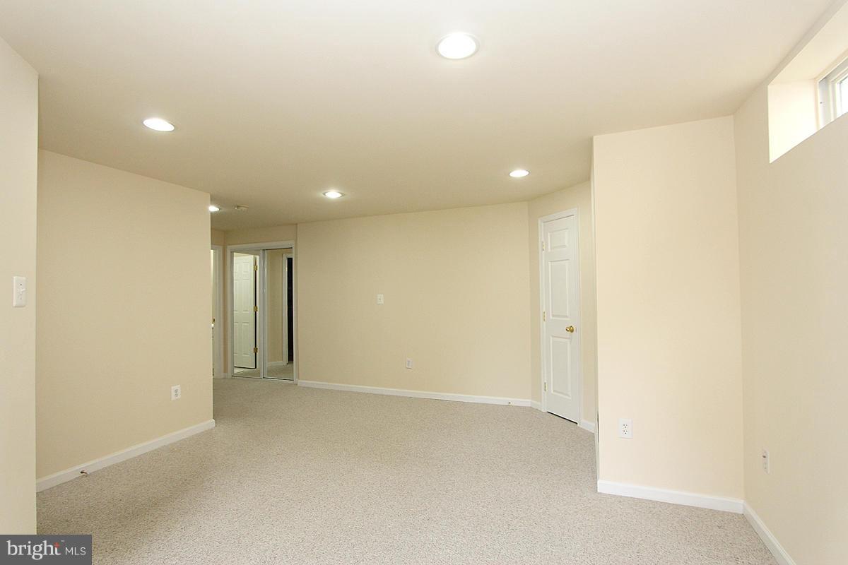 18113 Coachmans Road Germantown, MD 20874 - Photo 6 of 6 Basement