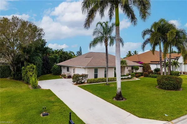 $949,000 | 1916 Countess Court, Naples, FL 34110