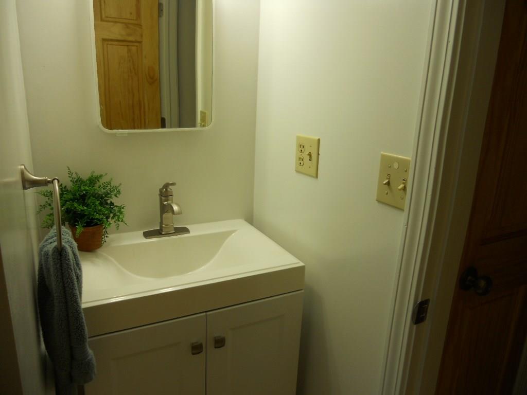 52 Wheatley Road Charleroi, PA 15022 - Photo 13 of 25 Gallery Image 13