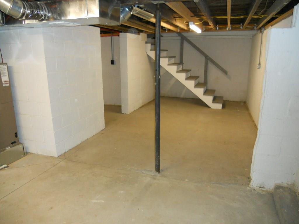 52 Wheatley Road Charleroi, PA 15022 - Photo 19 of 25 Gallery Image 19