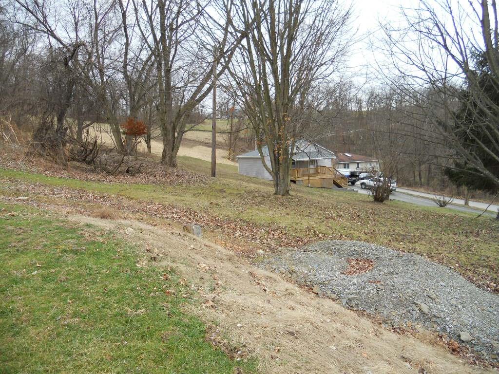 52 Wheatley Road Charleroi, PA 15022 - Photo 3 of 25 Gallery Image 3