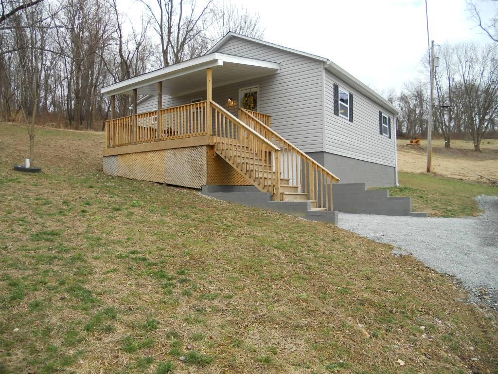52 Wheatley Road Charleroi, PA 15022 - Photo 4 of 25 Gallery Image 4