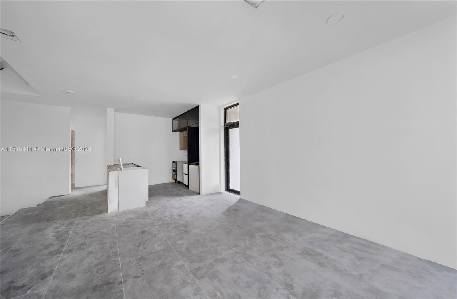 526 Southwest 2nd Street Miami, FL 33130 - Photo 6 of 22 a view of empty room