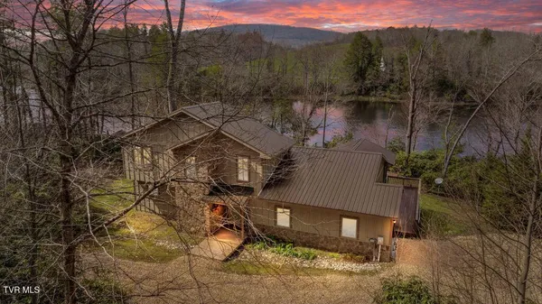 $599,000 | 342 Ripshin Lake Road, Roan Mountain, TN 37687