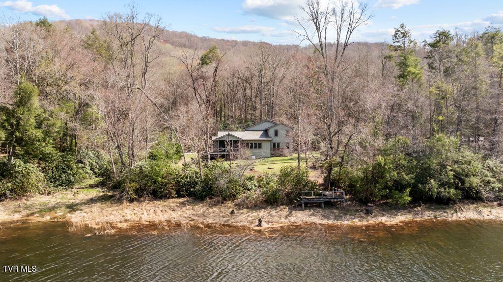 342 Ripshin Lake Road Roan Mountain, TN 37687 - Photo 4 of 50 4