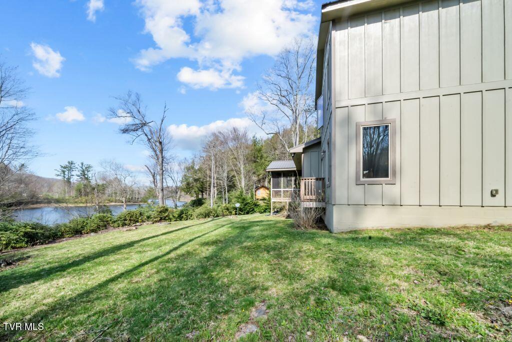 342 Ripshin Lake Road Roan Mountain, TN 37687 - Photo 41 of 50 41