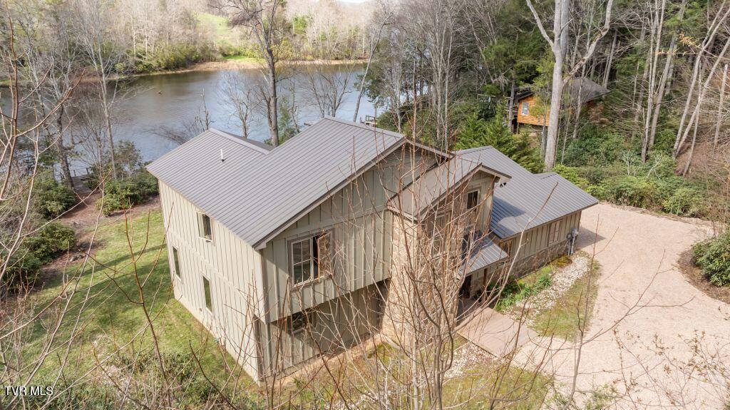 342 Ripshin Lake Road Roan Mountain, TN 37687 - Photo 43 of 50 43